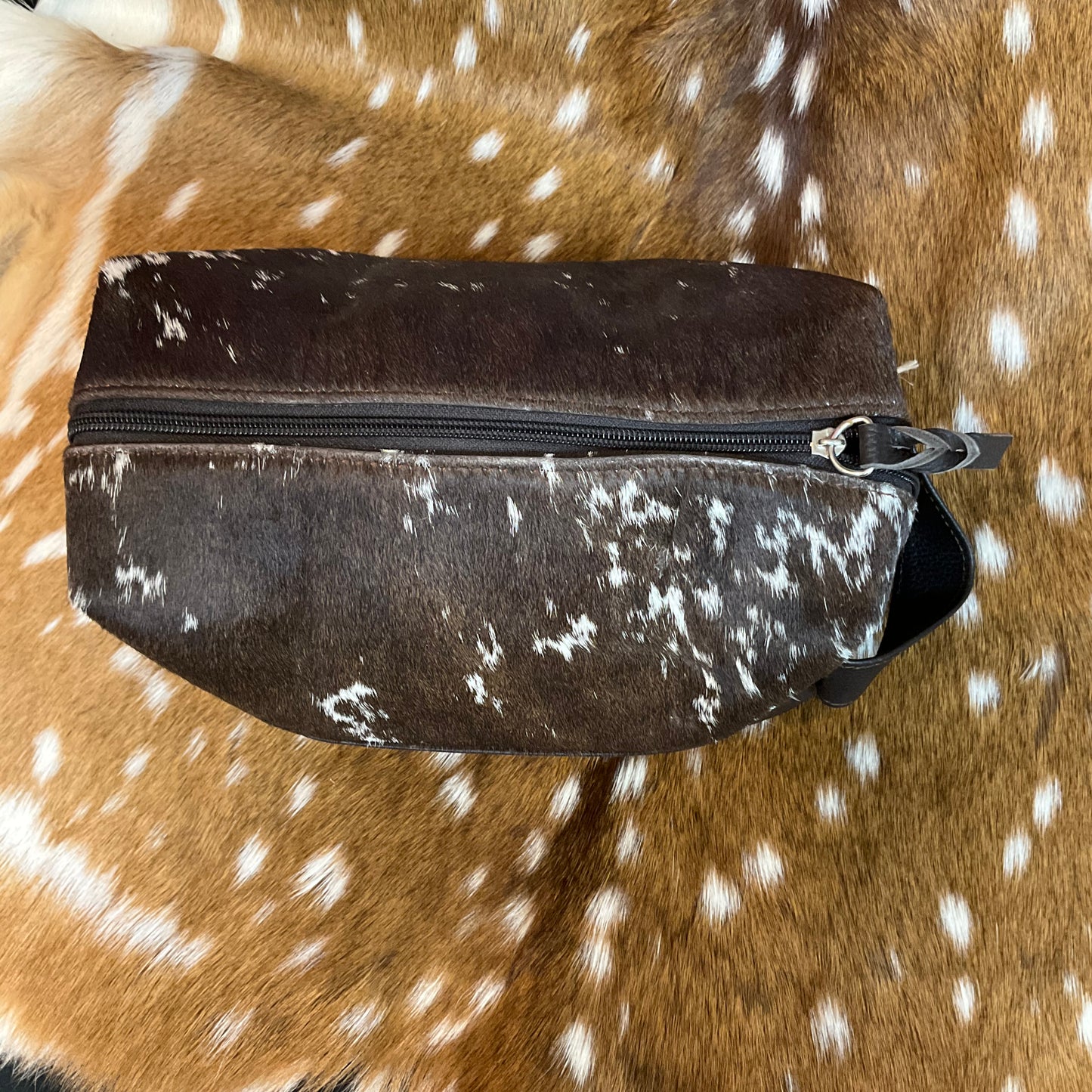 Men’s Shave Bag with Hide
