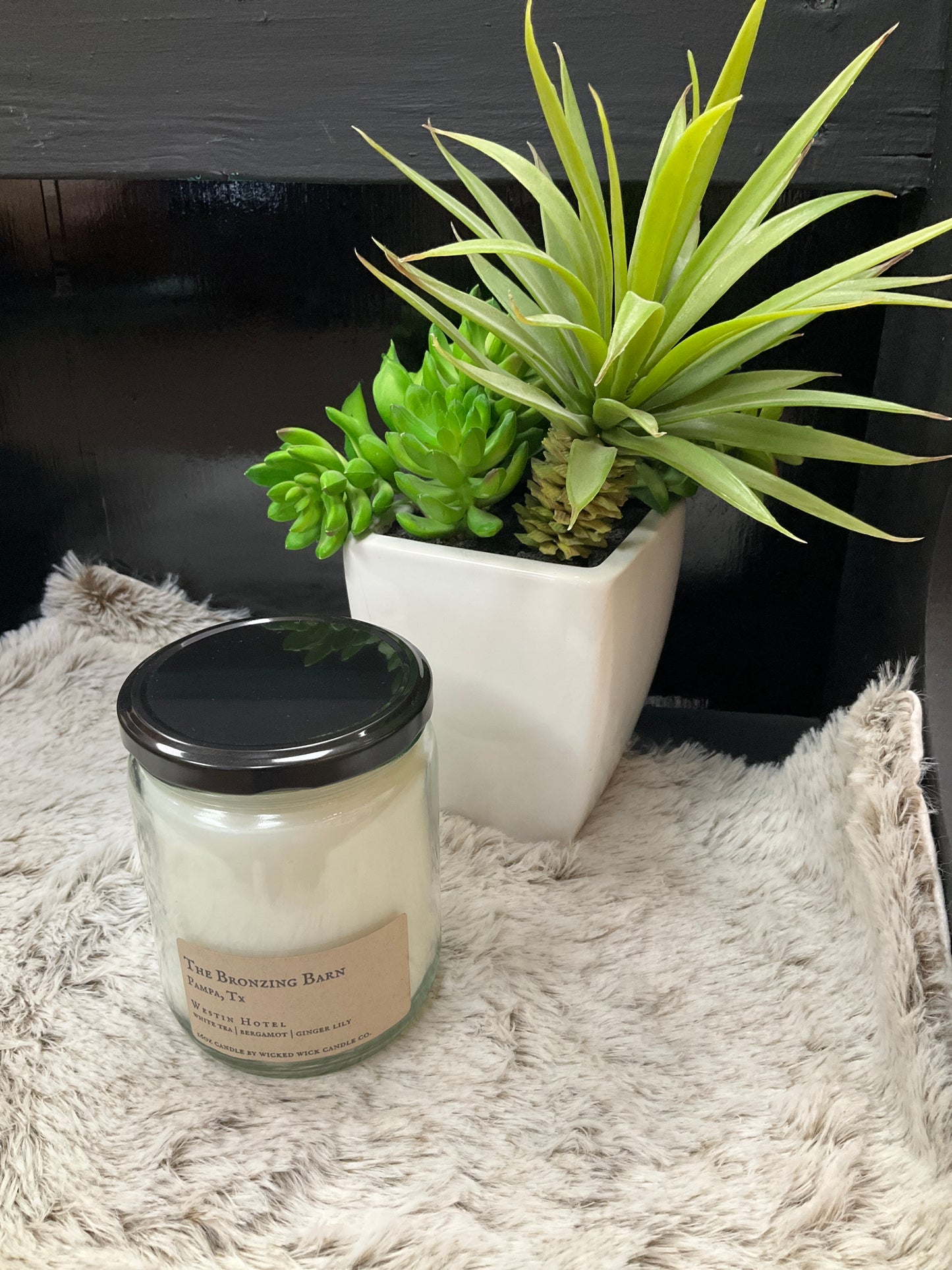 Westin Hotel 16 oz candle