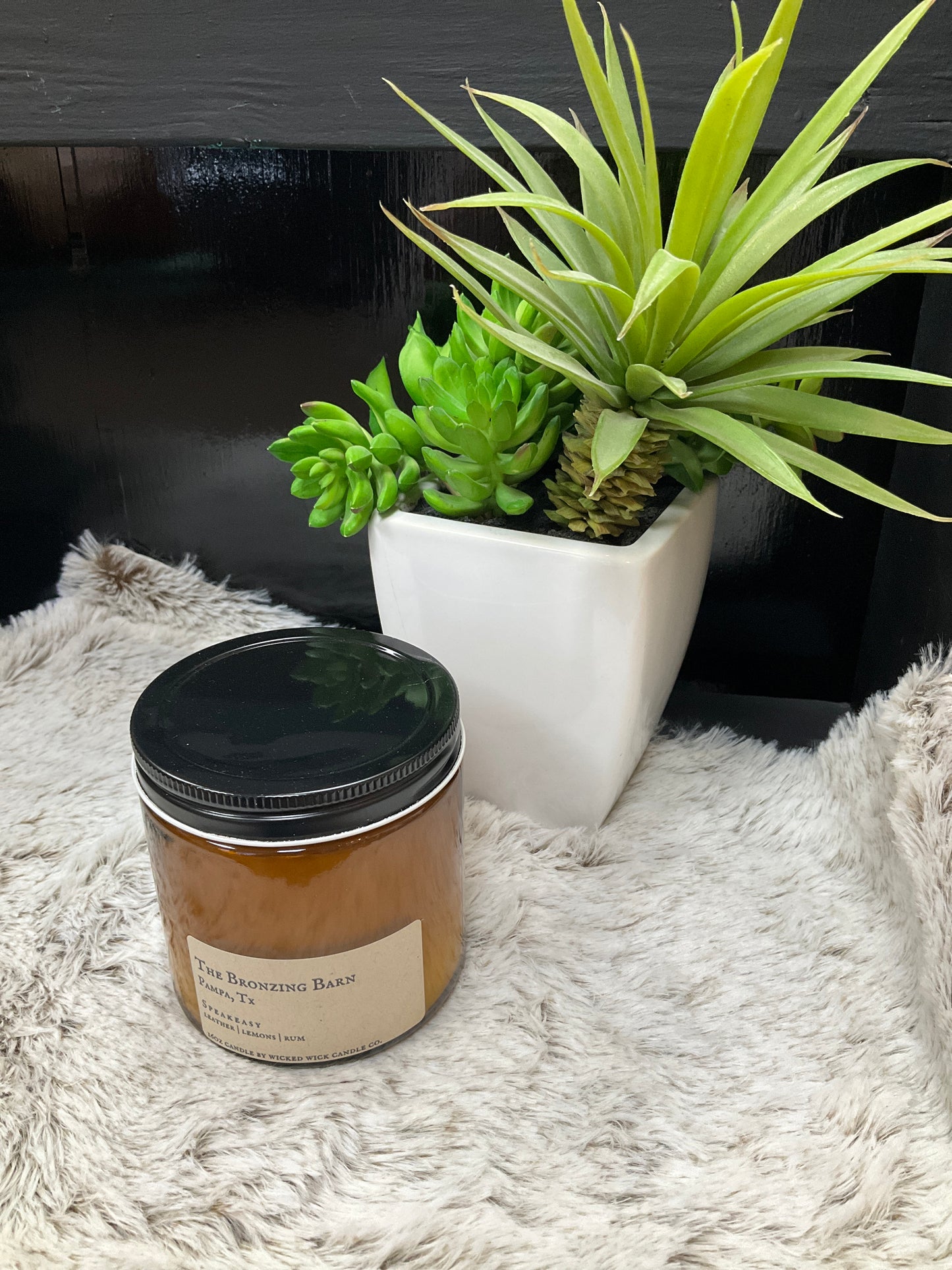 Speakeasy 16 oz candle