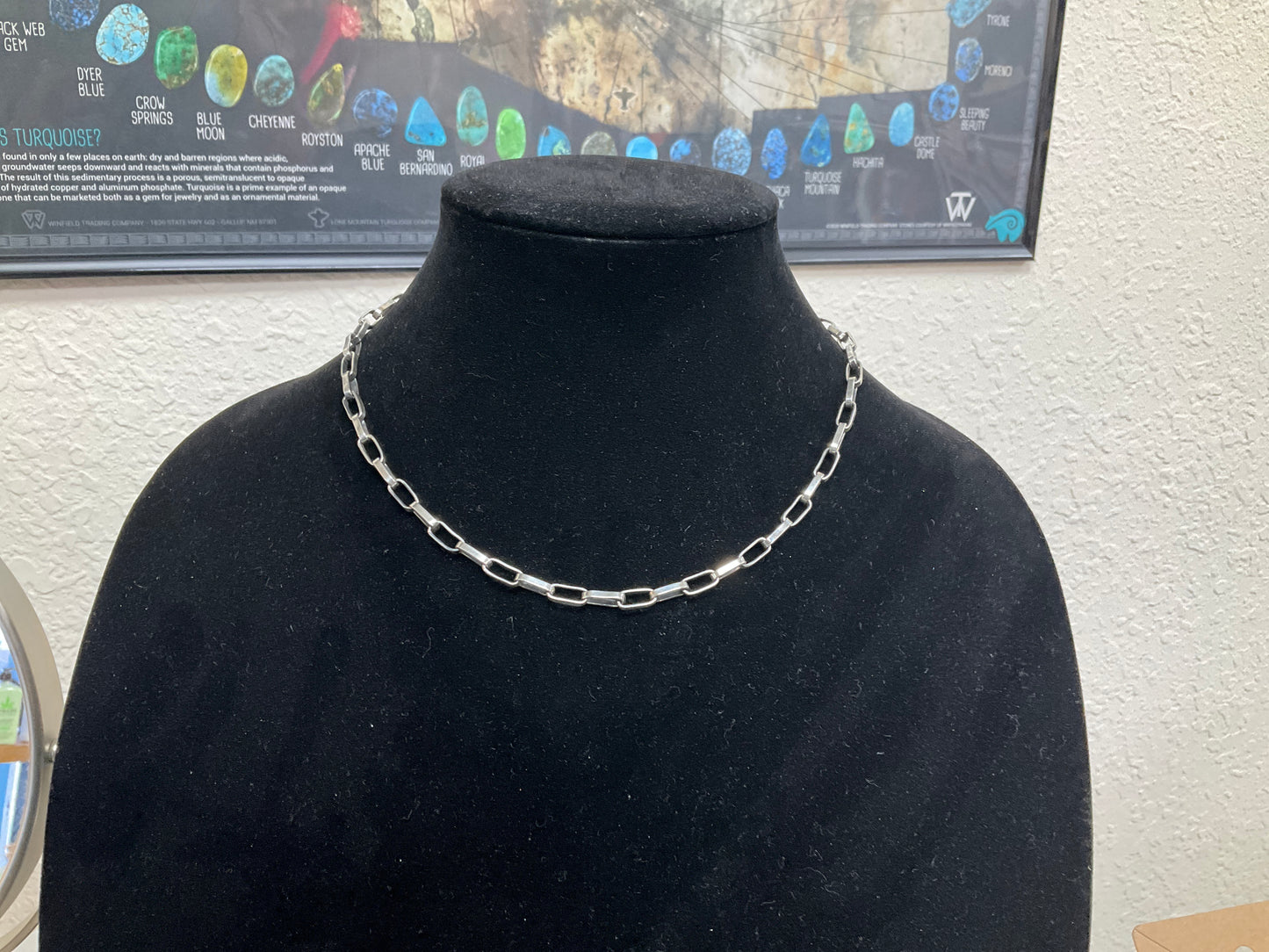 Paper clip chain